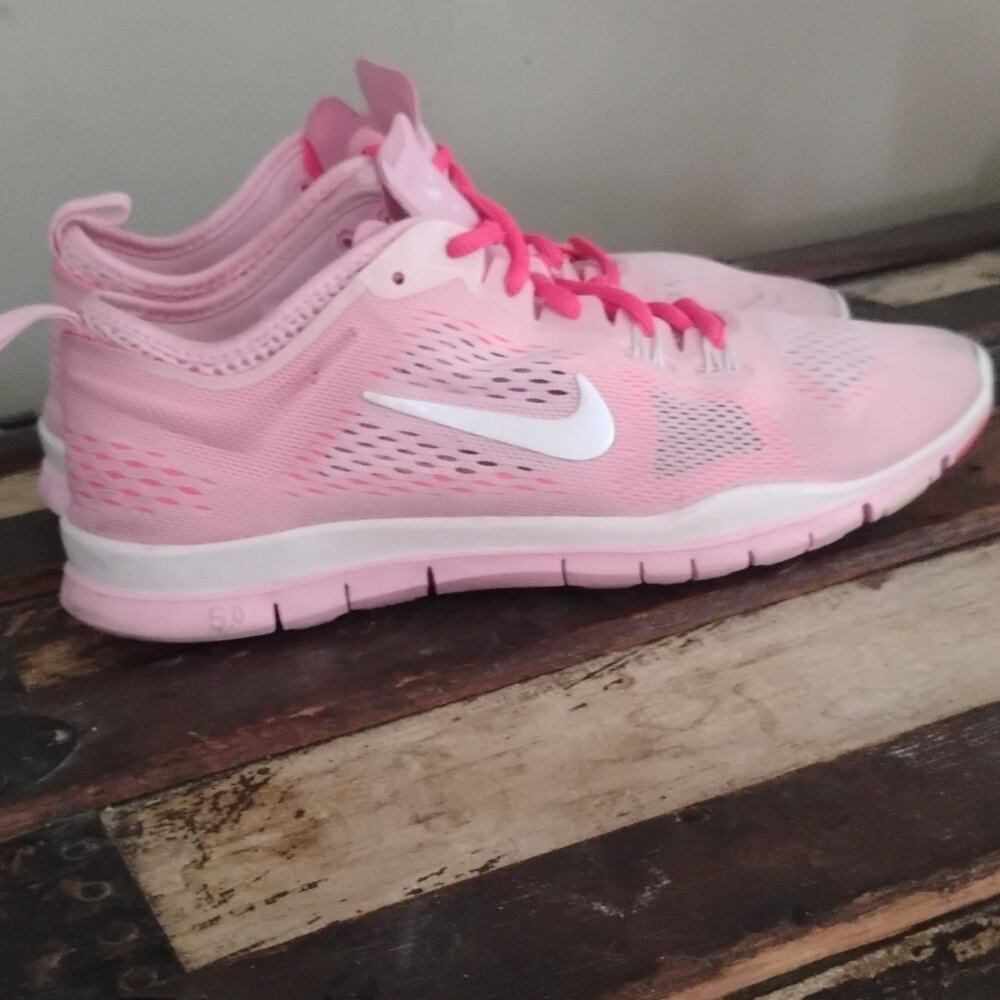 Nike Free 5.0 Pink White Mesh Women's Low Top Lightweight Athletic Sneakers - Picture 3 of 4